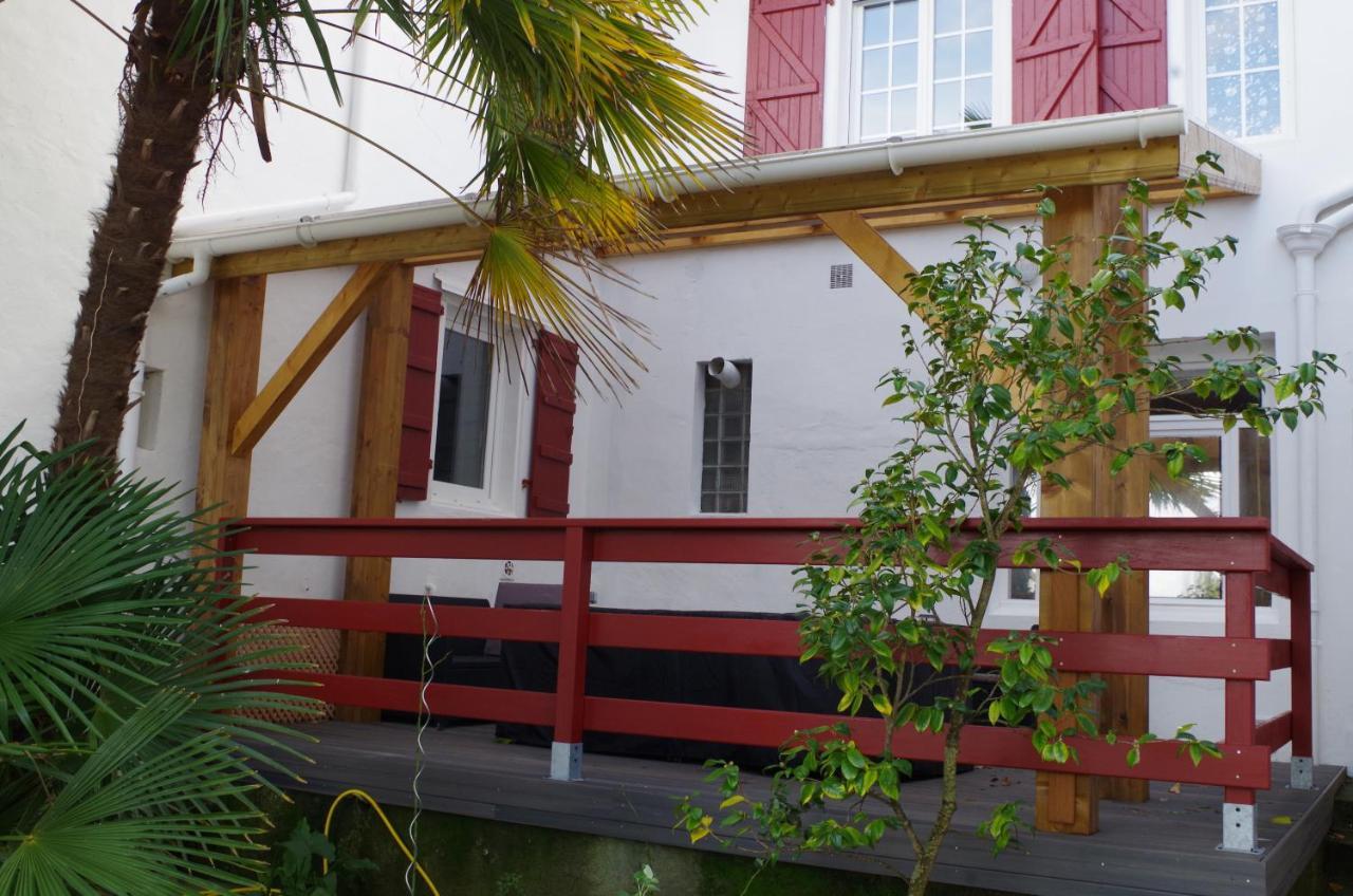 Maison Elizondoa - Chambres, Restaurant Et Spa Masparraute Eksteriør billede